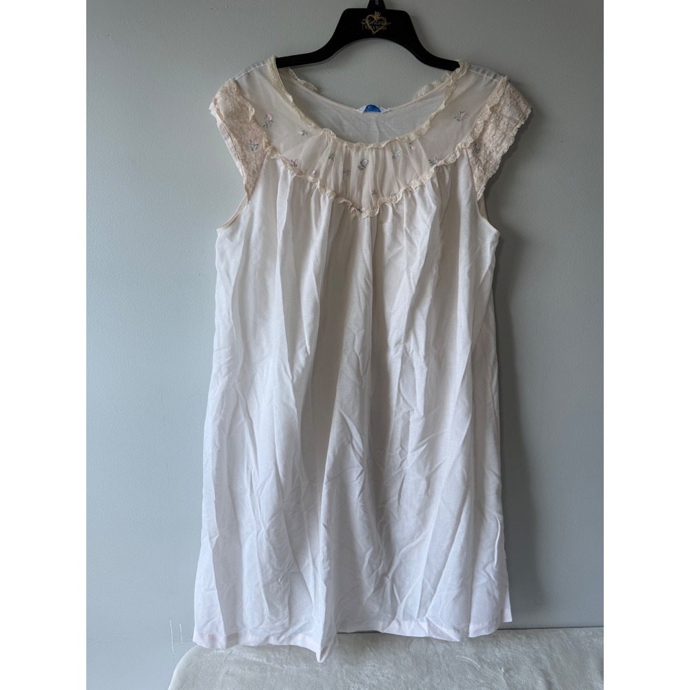 Vintage Sears Perma-Prest White Babydoll Nightgown Floral Lace Embroidery Small